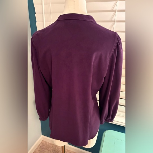 White House Black Market Deep Purple Suede Like Top - Picture 3 of 10
